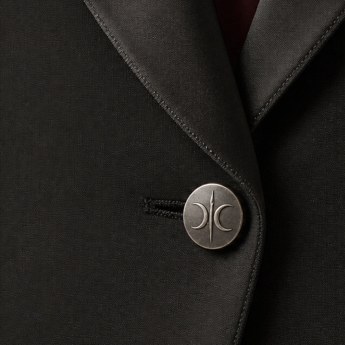 The Palais Silk Dinner Jacket - Black